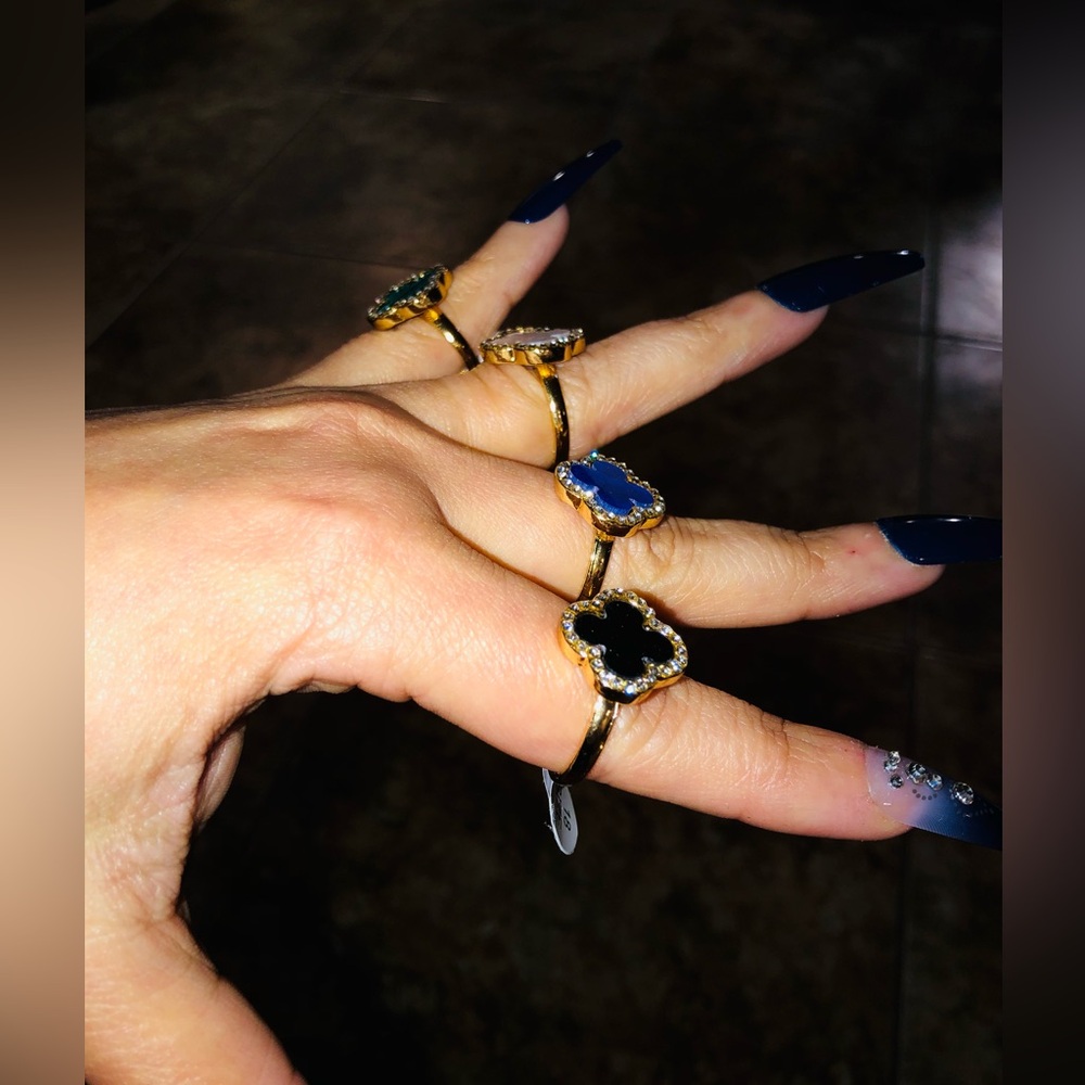 BEAUTIFUL CLOVER RINGS NEW ☘️ - Picture 8 of 14